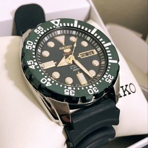 *SOLD* Seiko 5 sports “Baby Monster” - SRP605k2